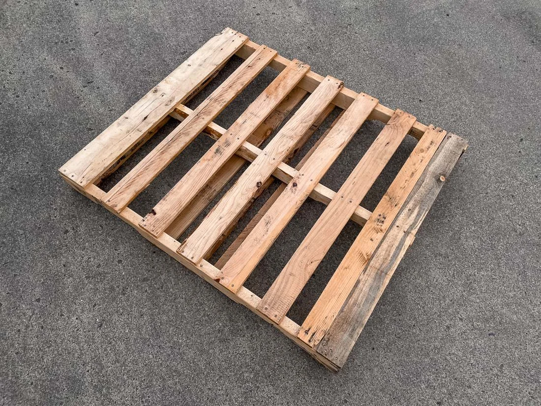 #1  [Grade A] 4-Way Entry Pallet